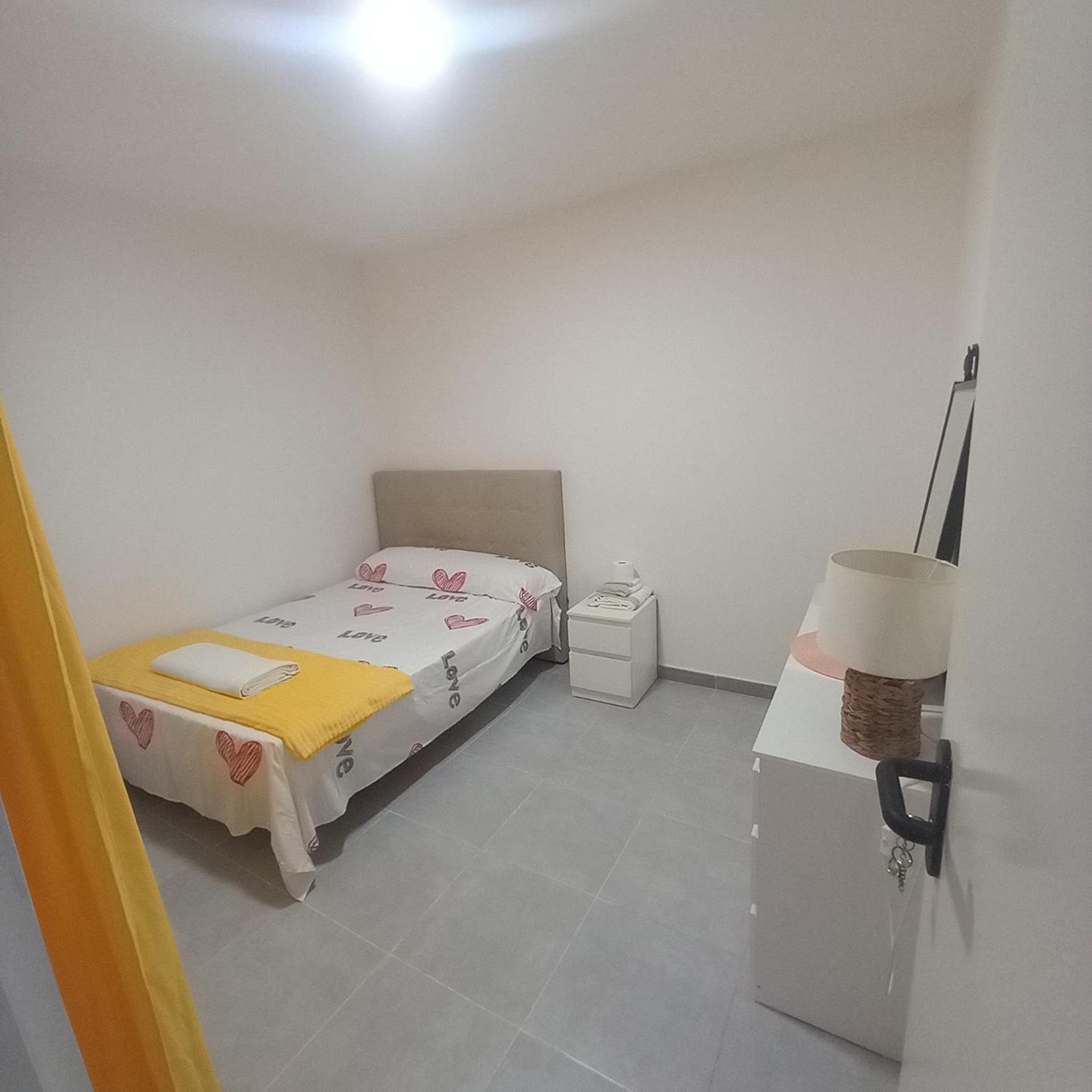 Hiromi Room Calle Julio Antonio Аліканте Екстер'єр фото
